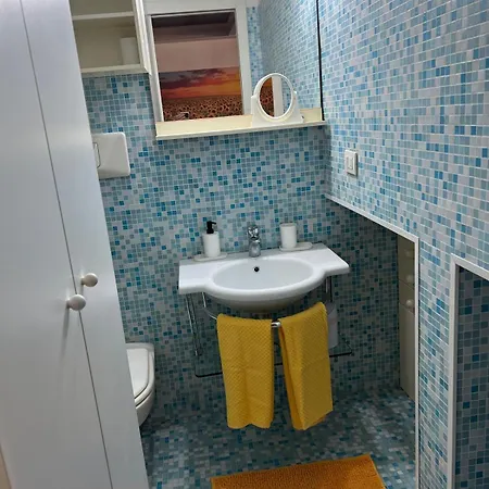 Ariston Luxury Apartamento *