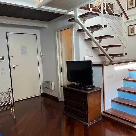 Lovely Loft Апартаменты