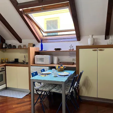 Ariston Luxury アパート *