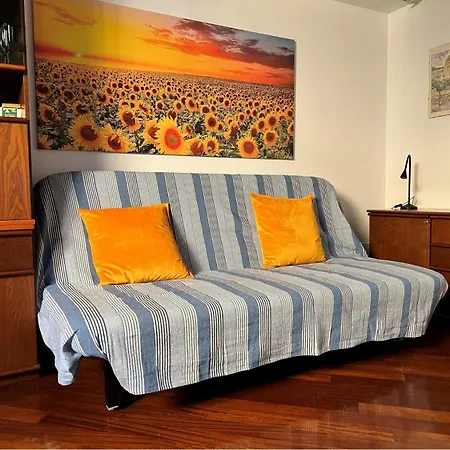 Ariston Luxury Apartament *